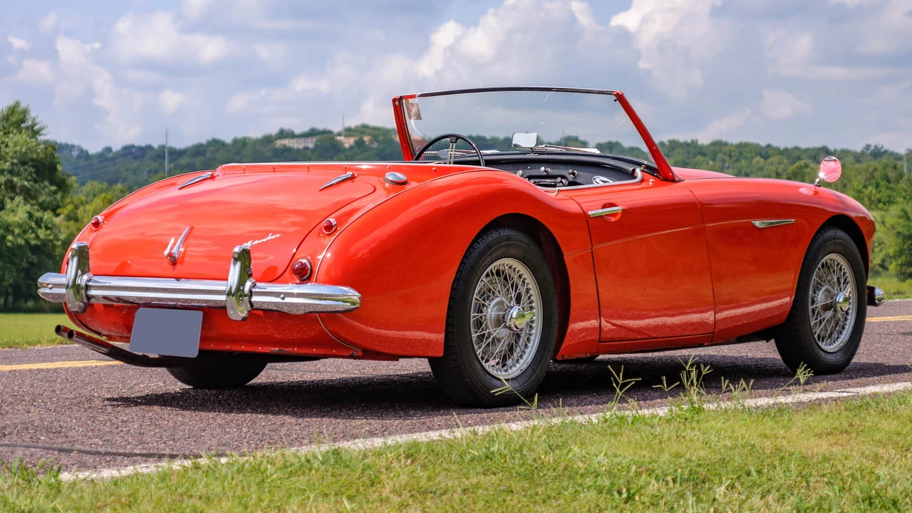 1957 Austin-Healey 100-6 - Image 3 of 22