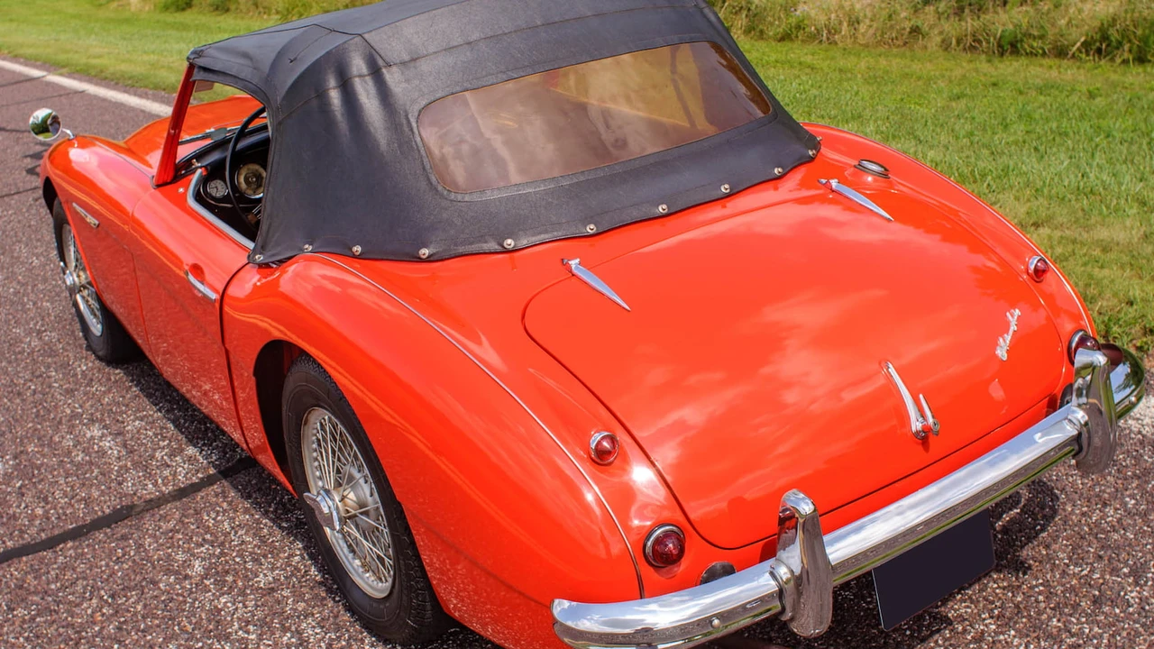 1957 Austin-Healey 100-6 - Image 16 of 22