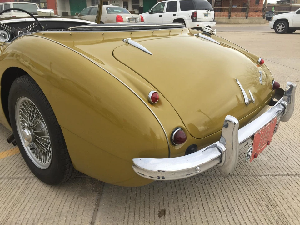 1957 Austin-Healey 100-6 - Image 22 of 31