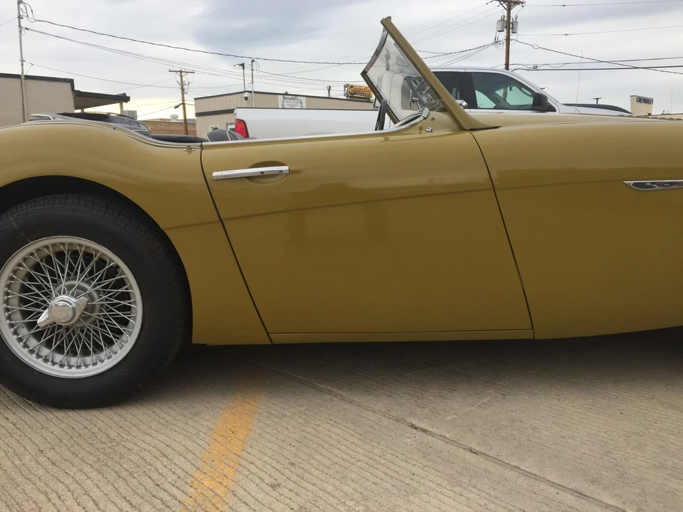 1957 Austin-Healey 100-6 - Image 17 of 31