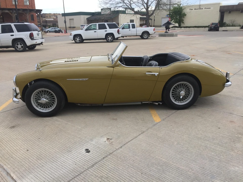 1957 Austin-Healey 100-6 - Image 3 of 31