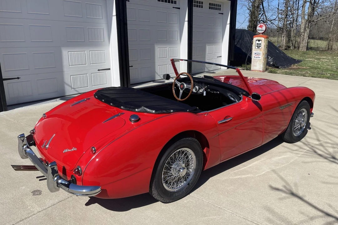 1957 Austin-Healey 100-6 - Image 8 of 31