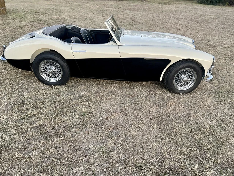 1957 Austin-Healey 100-6 - Image 8 of 31