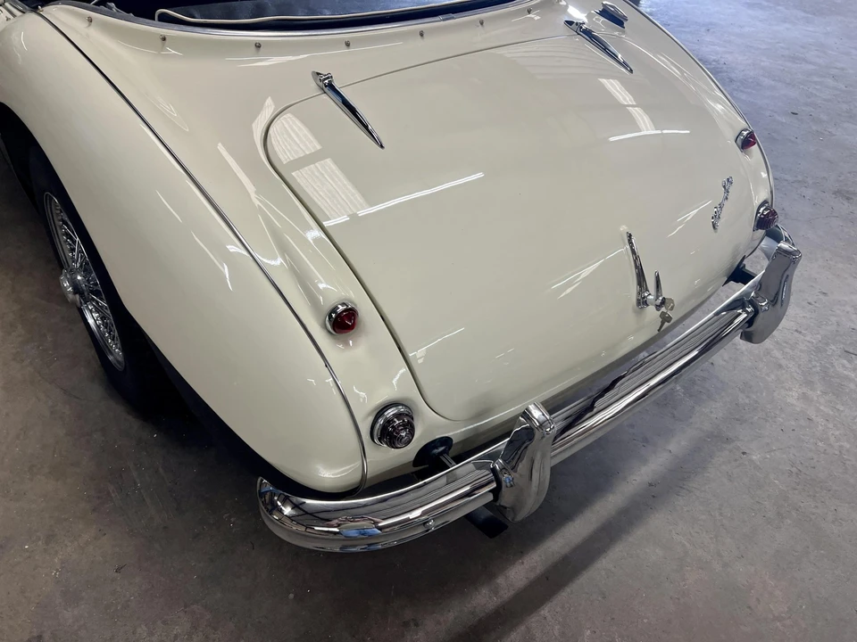 1957 Austin-Healey 100-6 - Image 27 of 31
