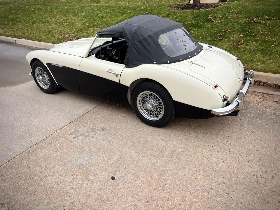 1957 Austin-Healey 100-6 - Image 14 of 31