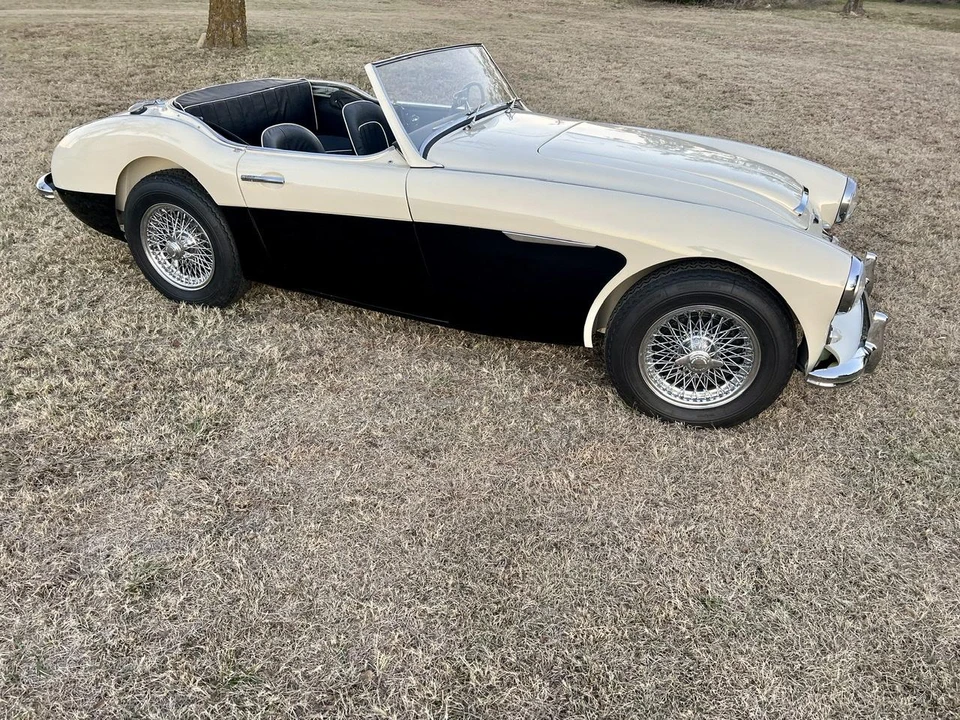 1957 Austin-Healey 100-6 - Image 9 of 31