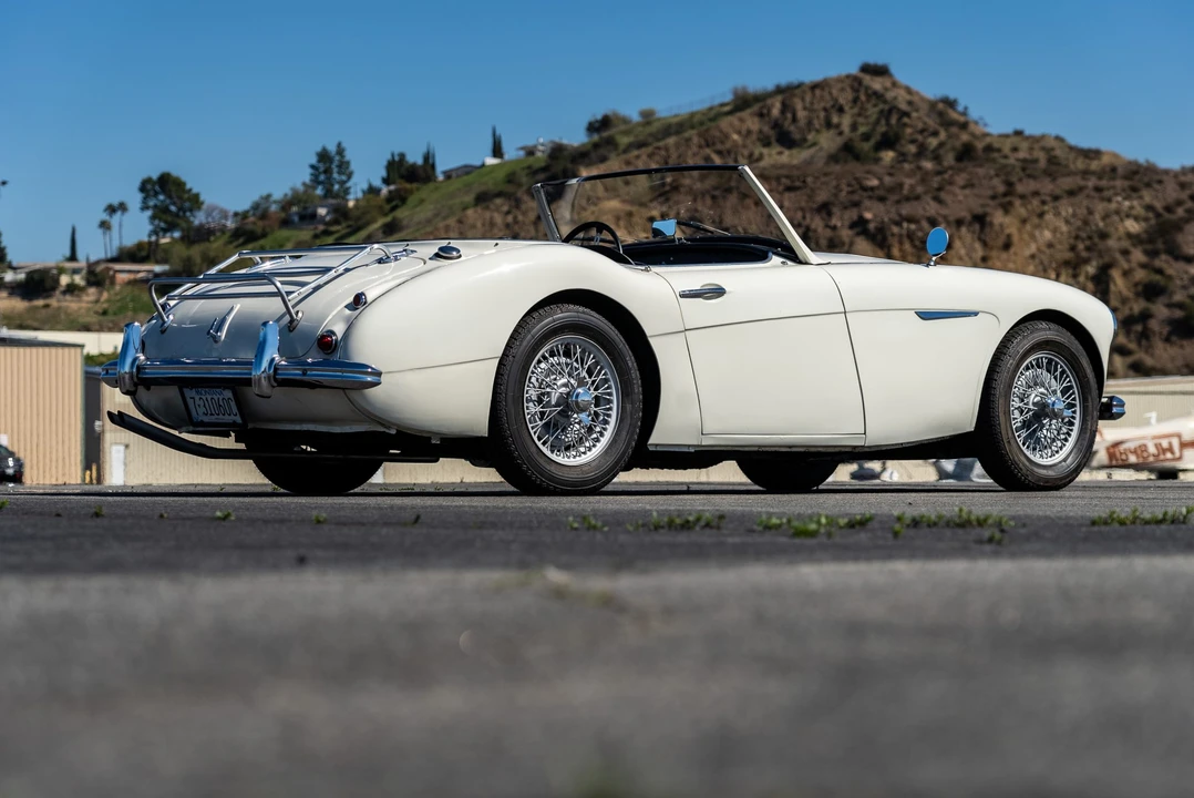 1957 Austin-Healey 100-6 - Image 16 of 31