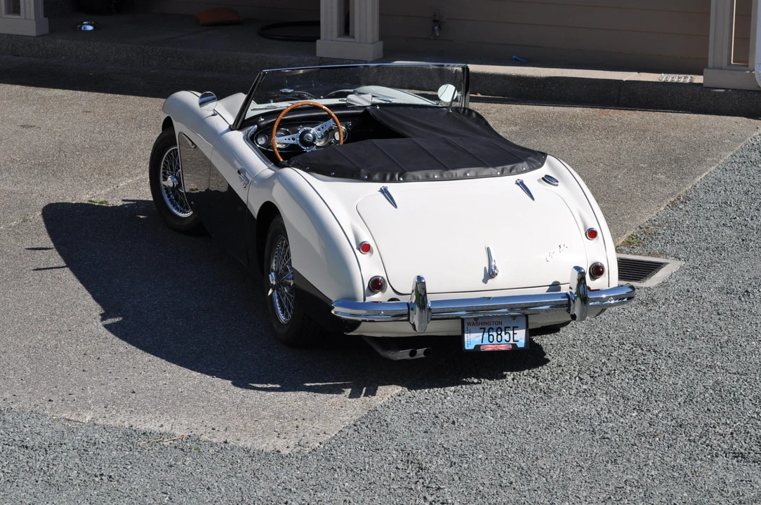 1957 Austin-Healey 100-6 - Image 15 of 31