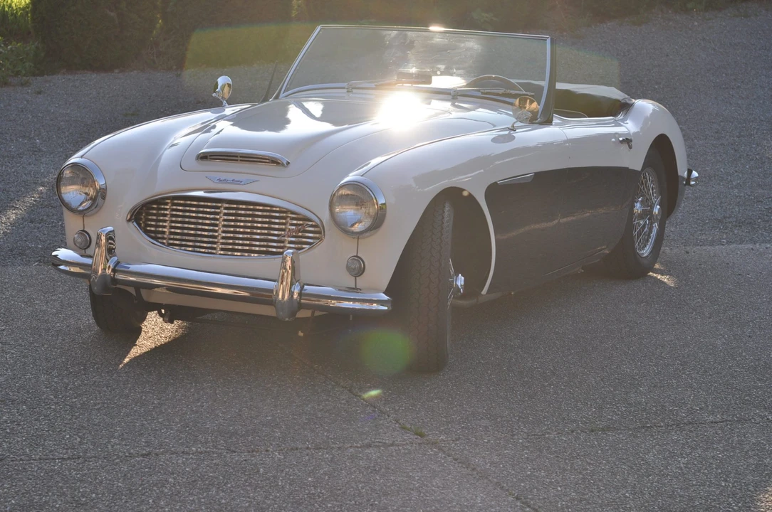1957 Austin-Healey 100-6 - Image 3 of 31