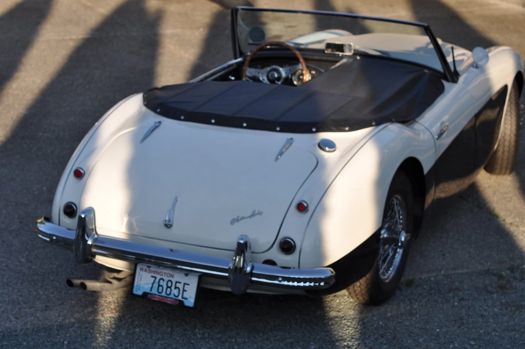 1957 Austin-Healey 100-6 - Image 21 of 31