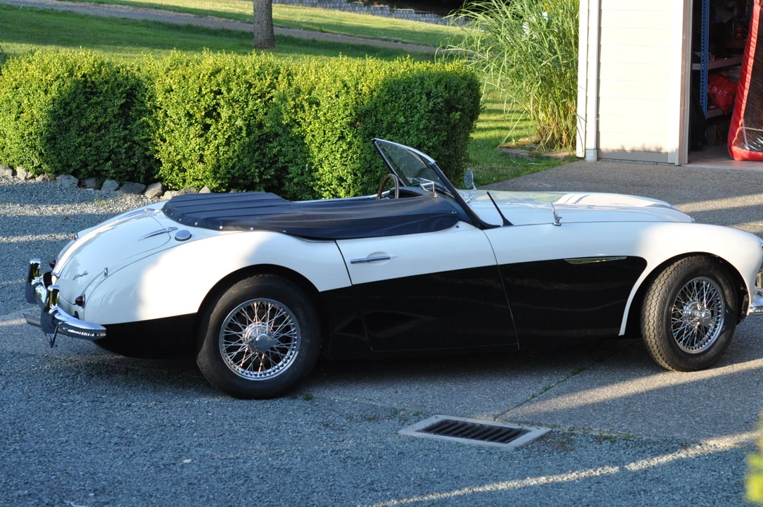 1957 Austin-Healey 100-6 - Image 23 of 31