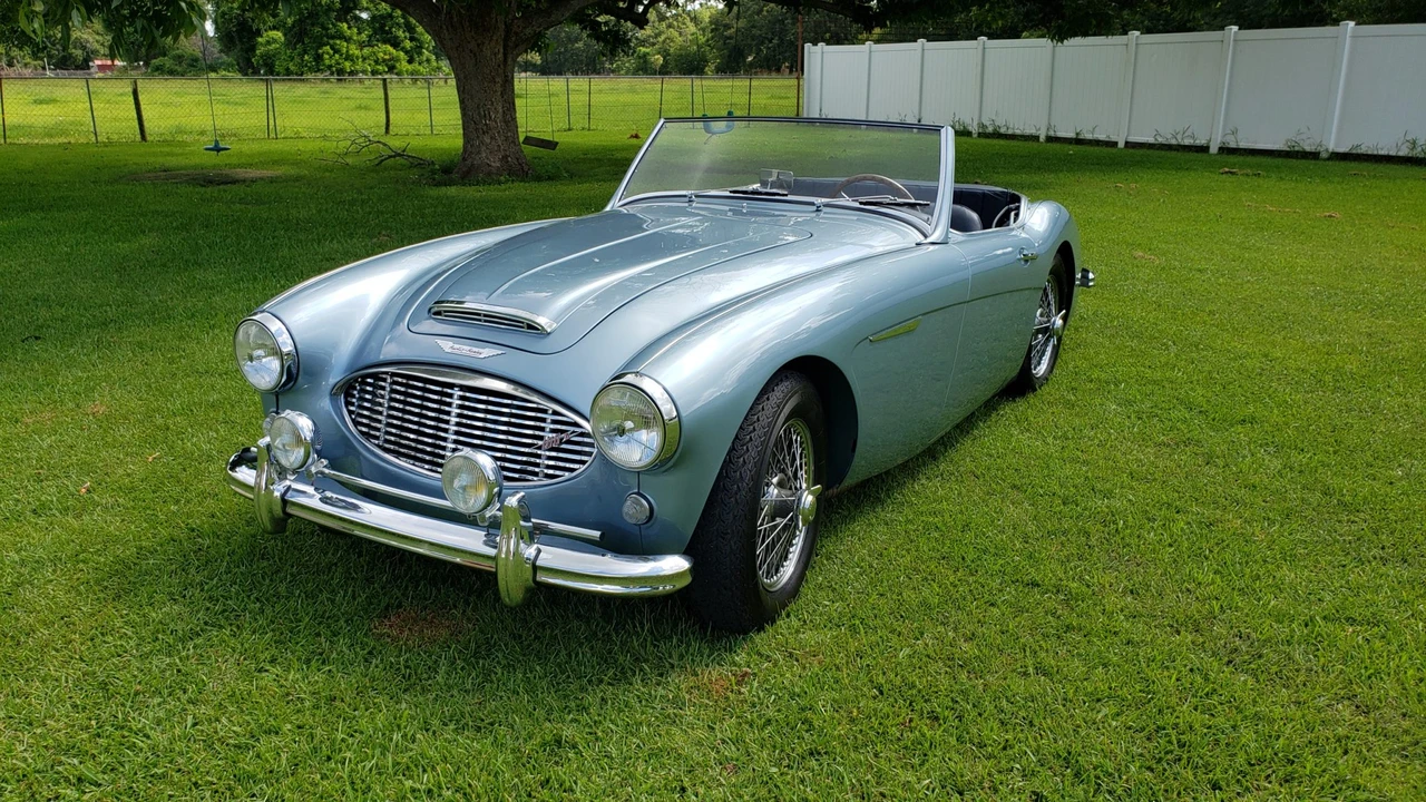 1957 Austin-Healey 100-6 - Image 2 of 31