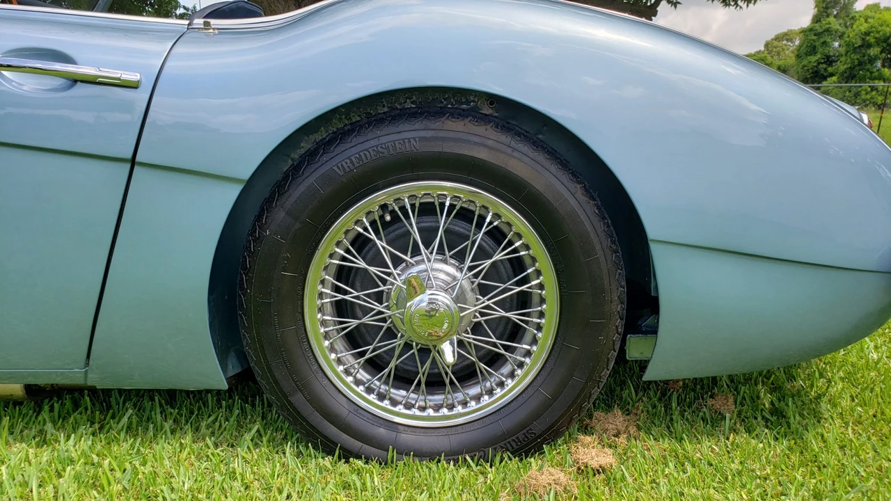 1957 Austin-Healey 100-6 - Image 31 of 31