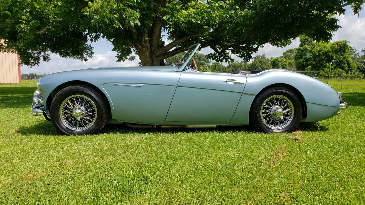 1957 Austin-Healey 100-6 - Image 5 of 31