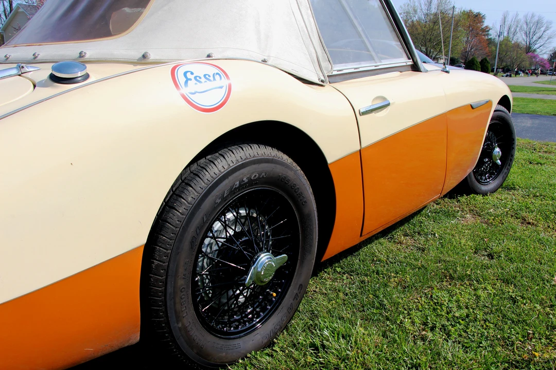1957 Austin-Healey 100-6 - Image 12 of 31