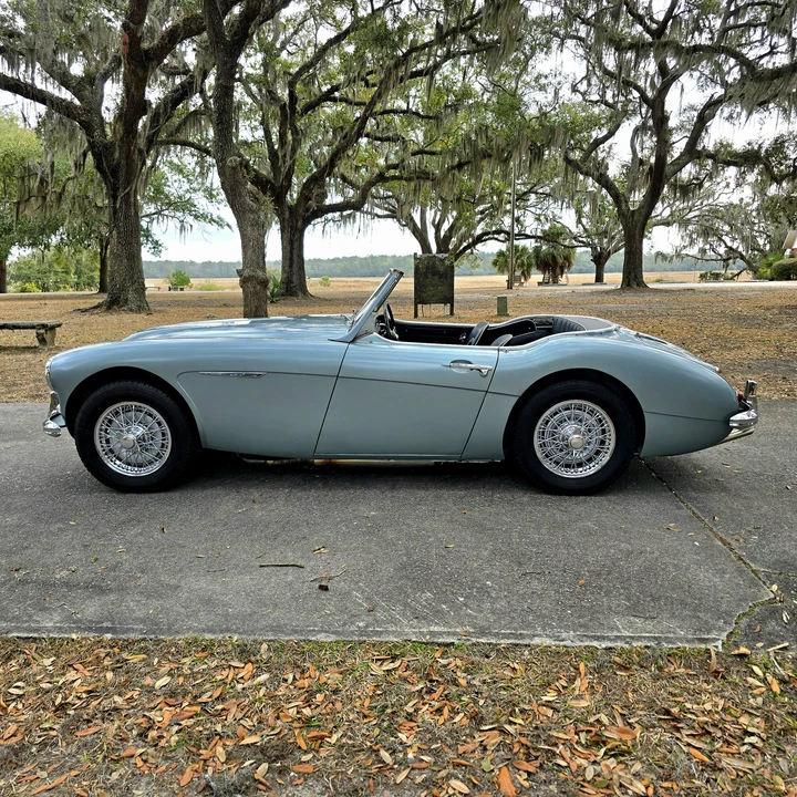 1957 Austin-Healey 100-6 - Image 5 of 31