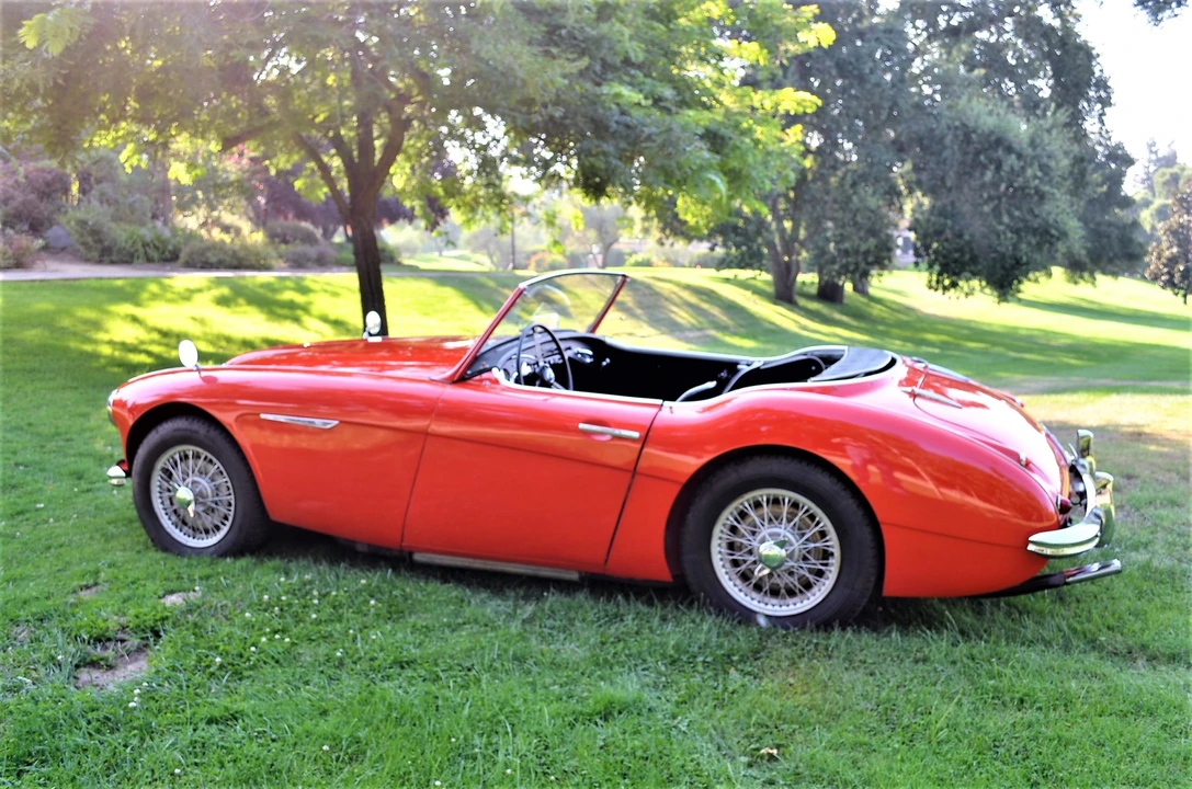 1957 Austin-Healey 100-6 - Image 9 of 31