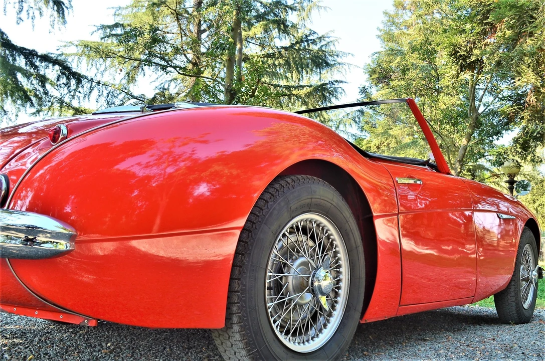 1957 Austin-Healey 100-6 - Image 13 of 31