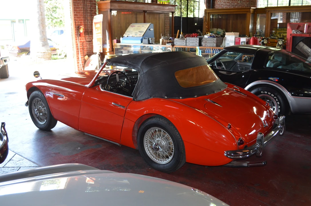 1957 Austin-Healey 100-6 - Image 11 of 31