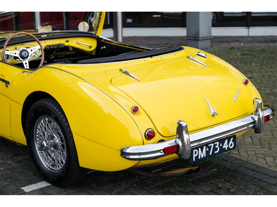 1957 Austin-Healey 100-6 - Image 6 of 11