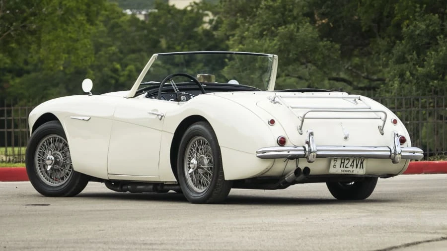 1957 Austin-Healey 100-6 - Image 3 of 12