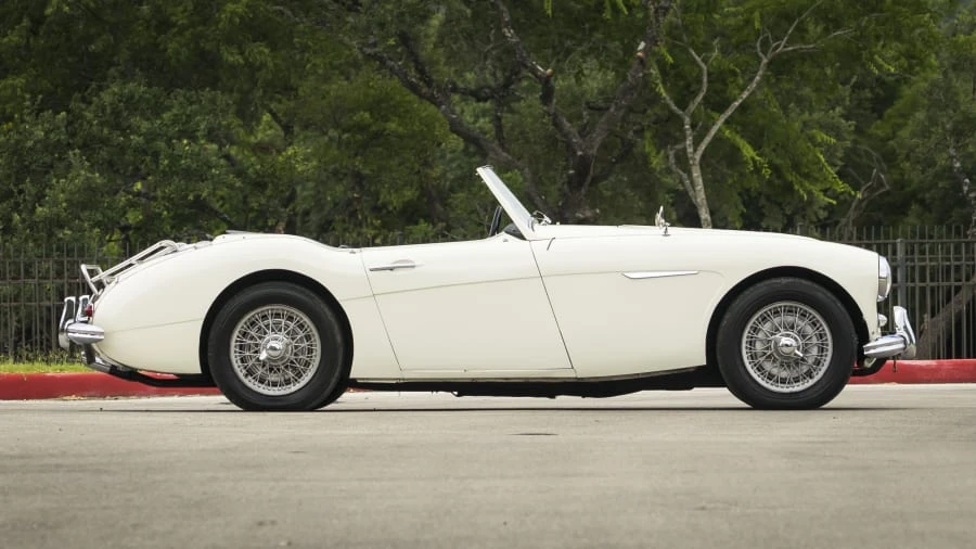 1957 Austin-Healey 100-6 - Image 8 of 12