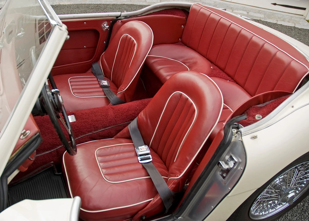 1957 Austin-Healey 100-6 - Image 3 of 4