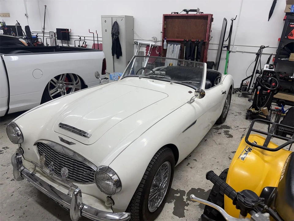 1957 Austin-Healey 100 - Image 5 of 17