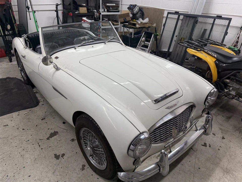 1957 Austin-Healey 100 - Image 6 of 17
