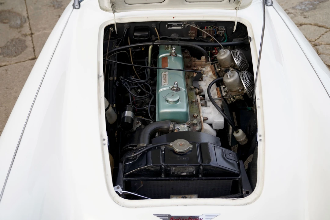 1957 Austin-Healey 100-6 - Image 2 of 4