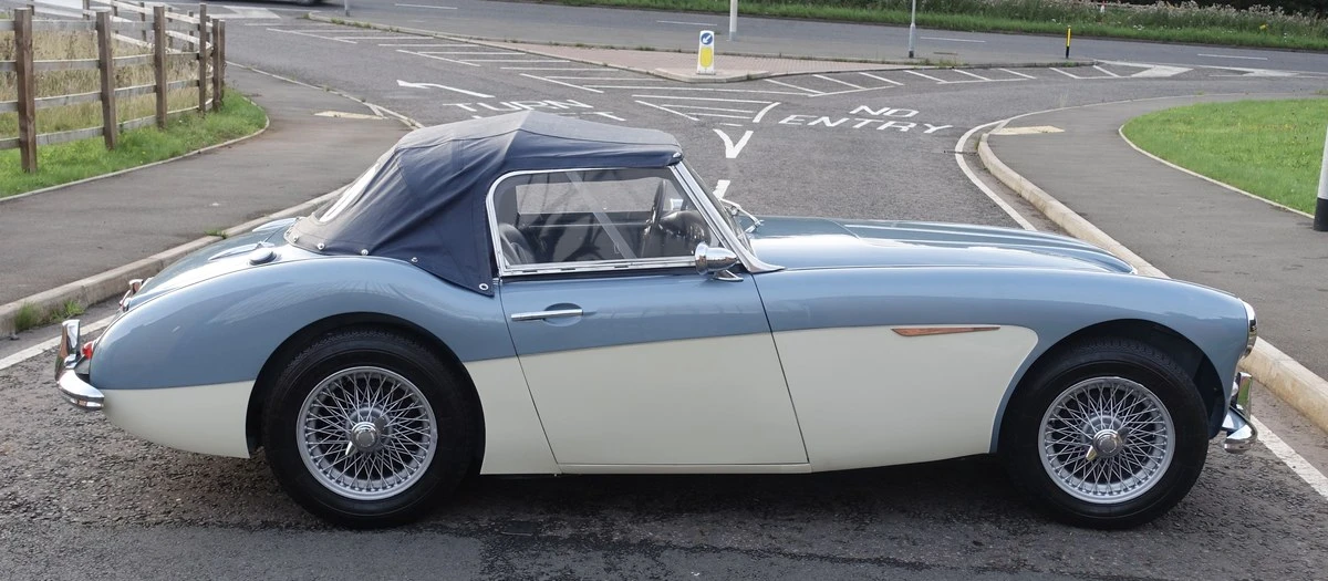 1957 Austin-Healey 100-6 - Image 10 of 30