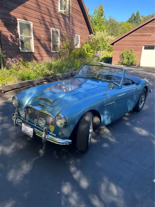 1957 Austin-Healey 100-6 - Image 3 of 12