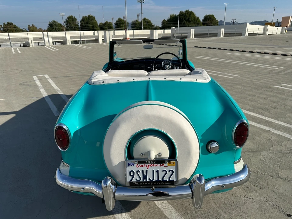 1957 Austin - Image 5 of 21