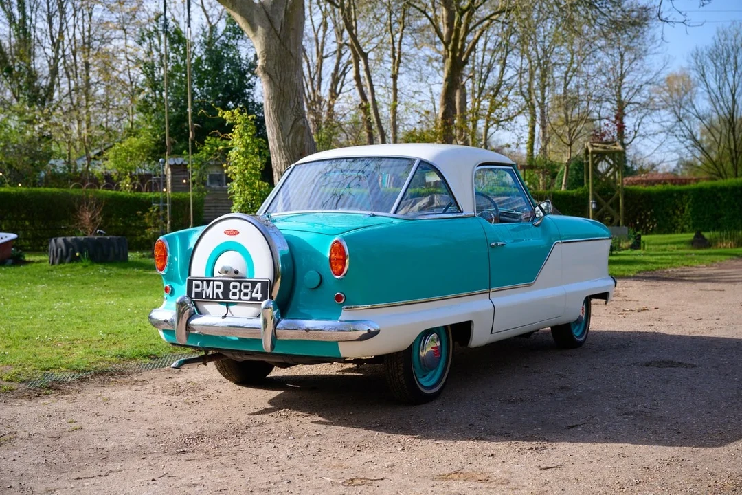 1957 Austin - Image 11 of 31