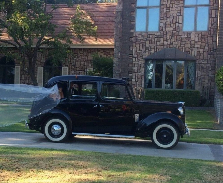 1957 Austin - Image 16 of 16