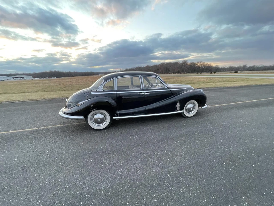 1957 BMW 507 - Image 4 of 31