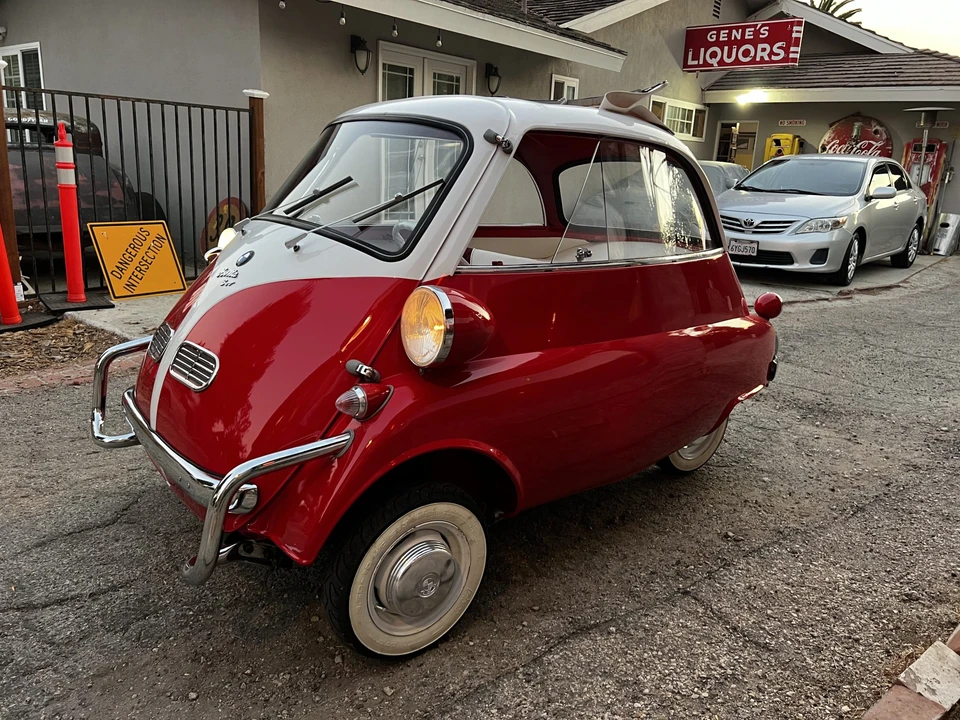 1957 BMW Isetta - Image 2 of 31