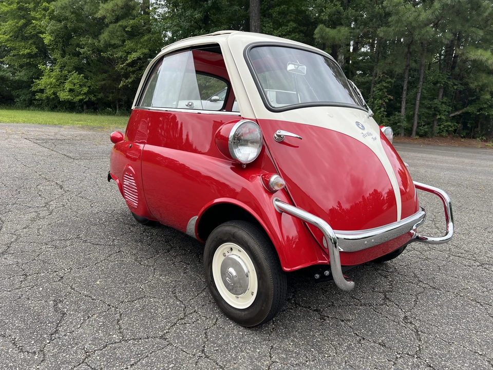 1957 BMW Isetta - Image 2 of 31