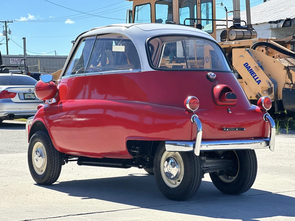 1957 BMW Isetta - Image 11 of 31