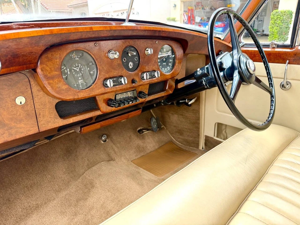 1957 Bentley S1 Continental - Image 7 of 19