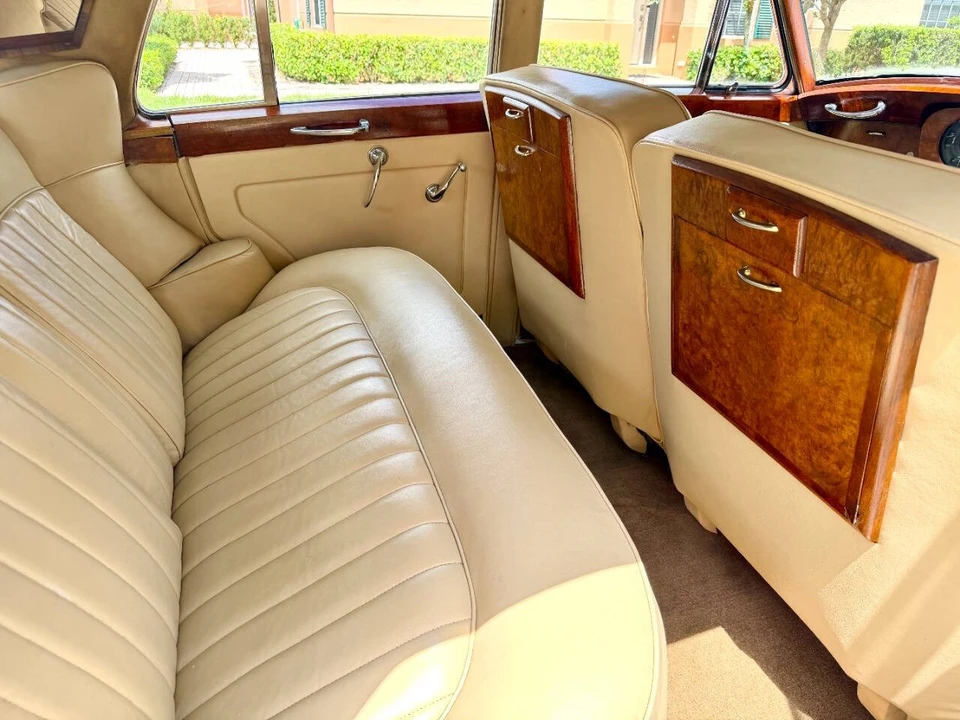1957 Bentley S1 Continental - Image 14 of 19