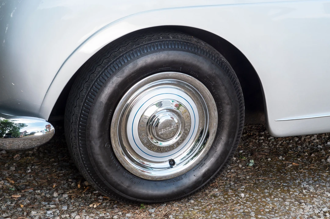 1957 Bentley S1 Continental - Image 27 of 31