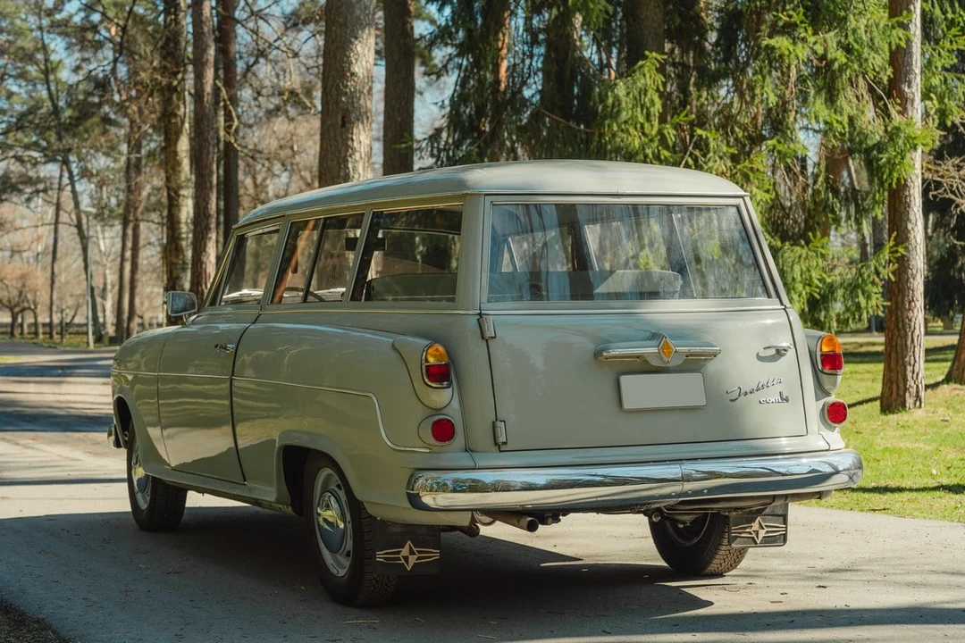 1957 Borgward Isabella - Image 6 of 31