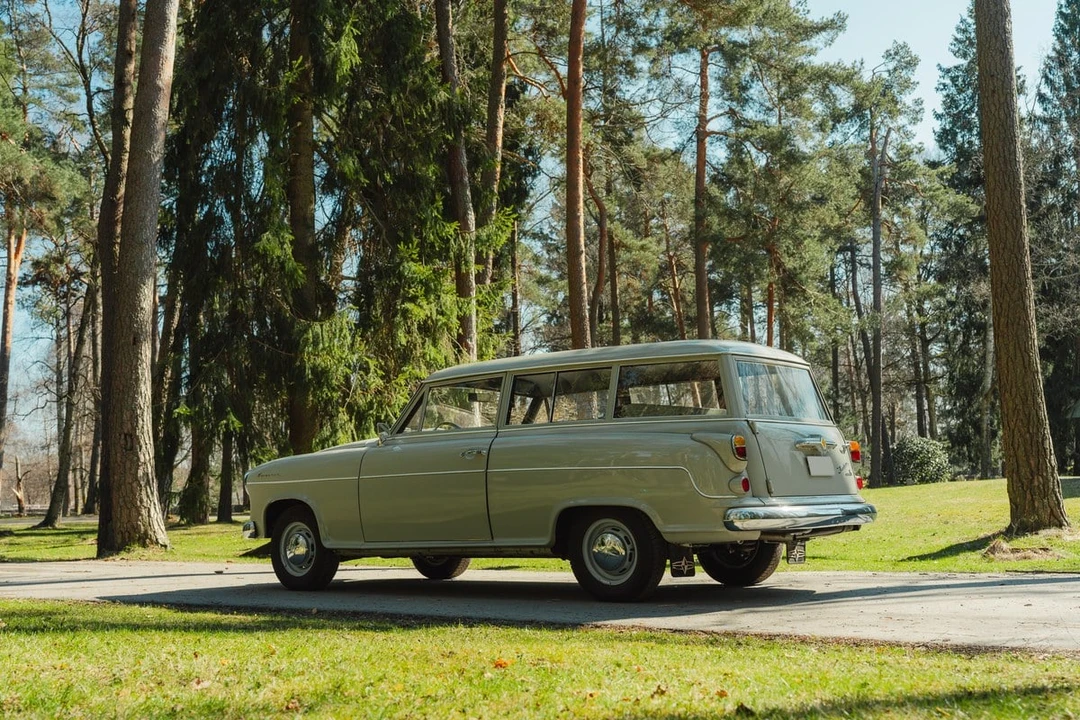 1957 Borgward Isabella - Image 28 of 31