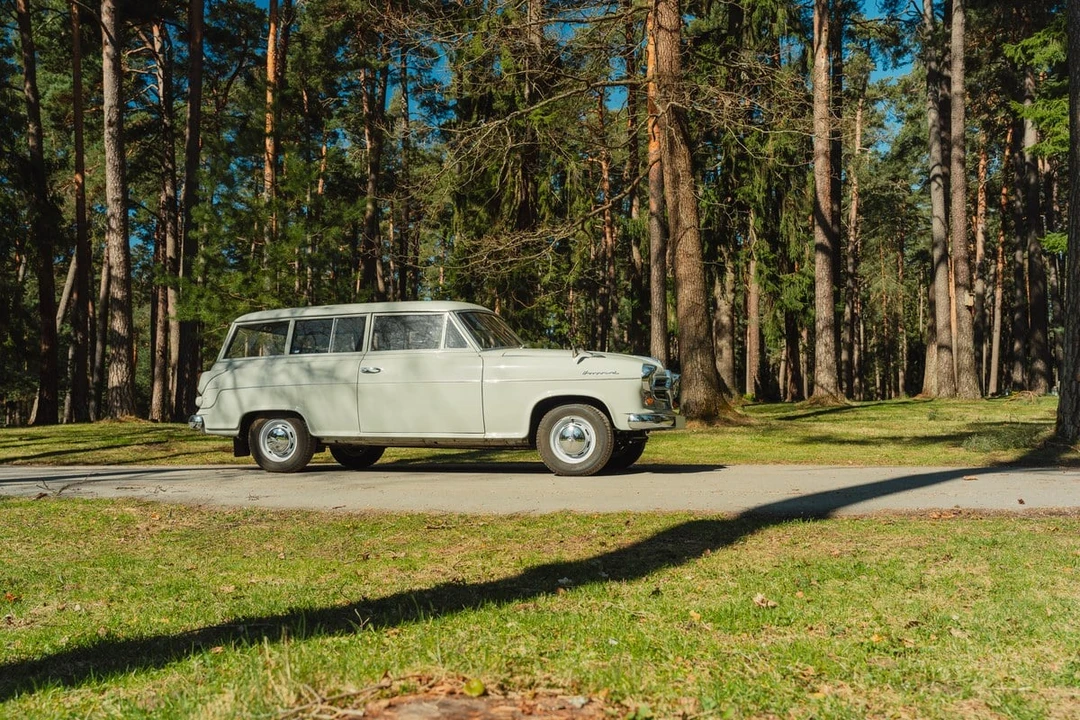 1957 Borgward Isabella - Image 23 of 31