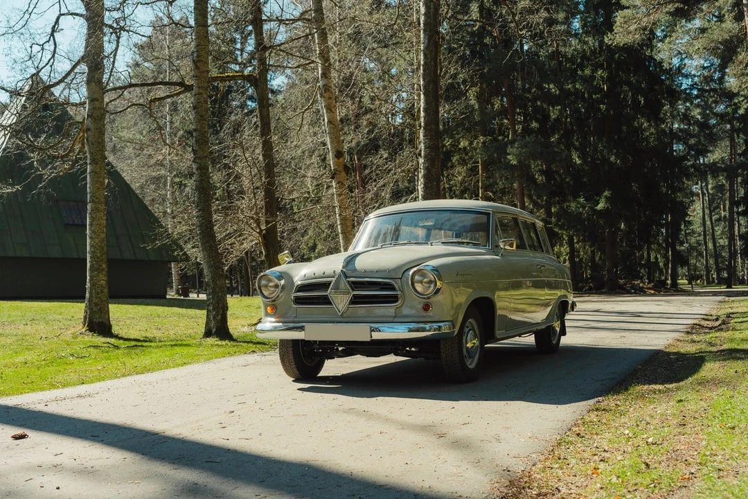 1957 Borgward Isabella - Image 3 of 31