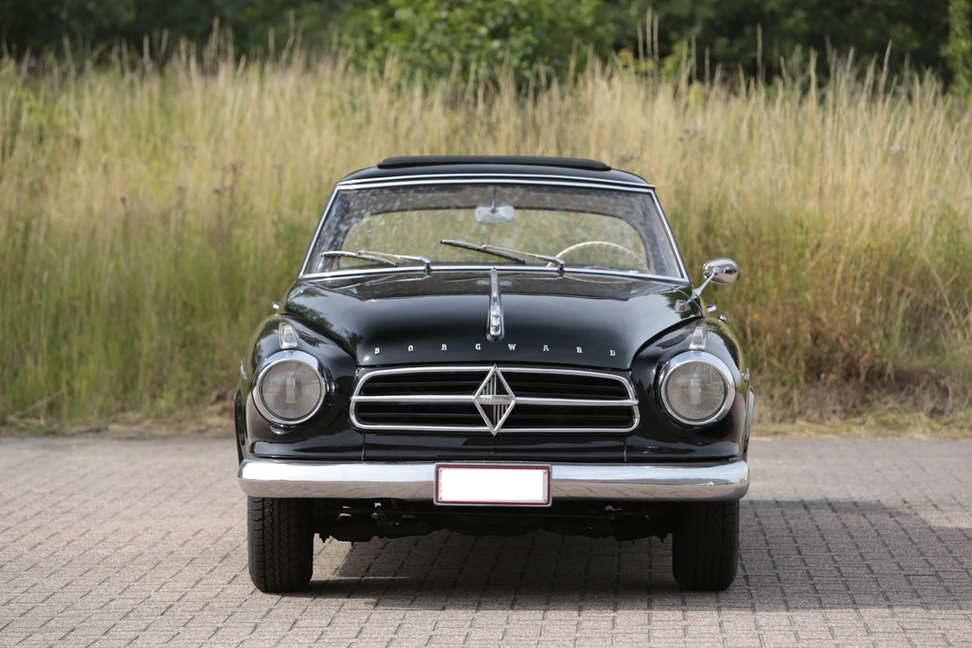 1957 Borgward Isabella - Image 2 of 9