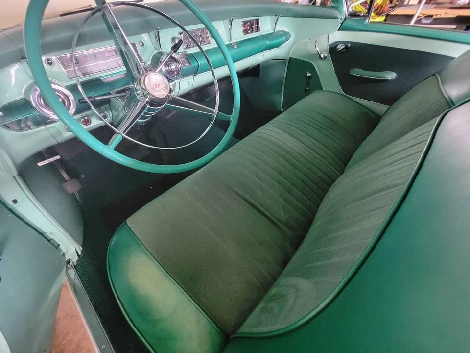 1957 Buick Riviera - Image 7 of 15