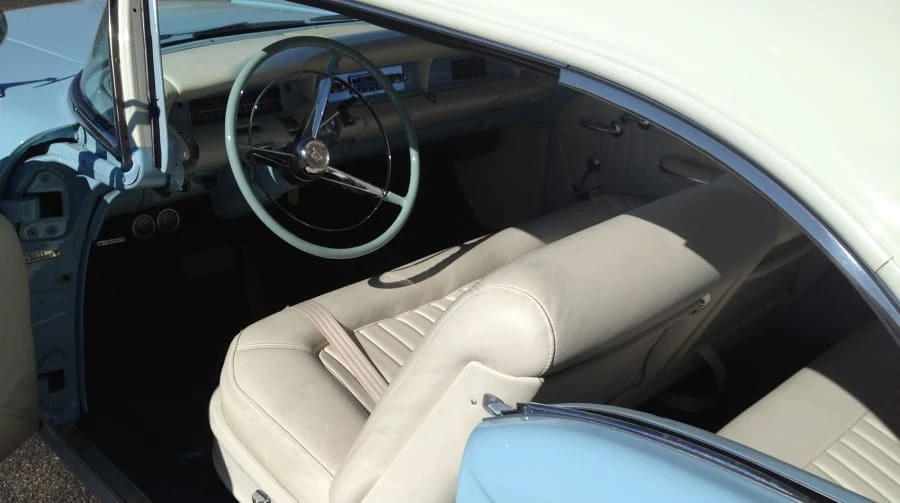 1957 Buick Riviera - Image 6 of 8