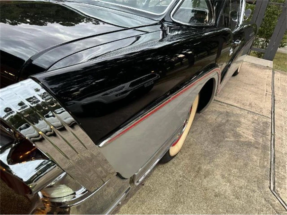 1957 Buick Riviera - Image 10 of 26